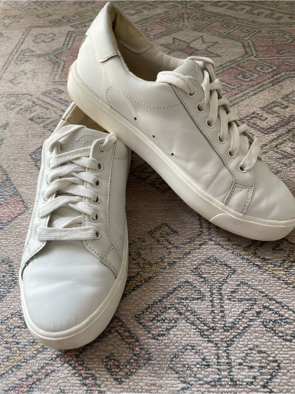Sam Edelman Women’s White Leather Low-Top Sneakers